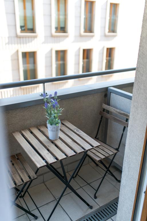 River Boulevards Apartment كراكوفيا المظهر الخارجي الصورة