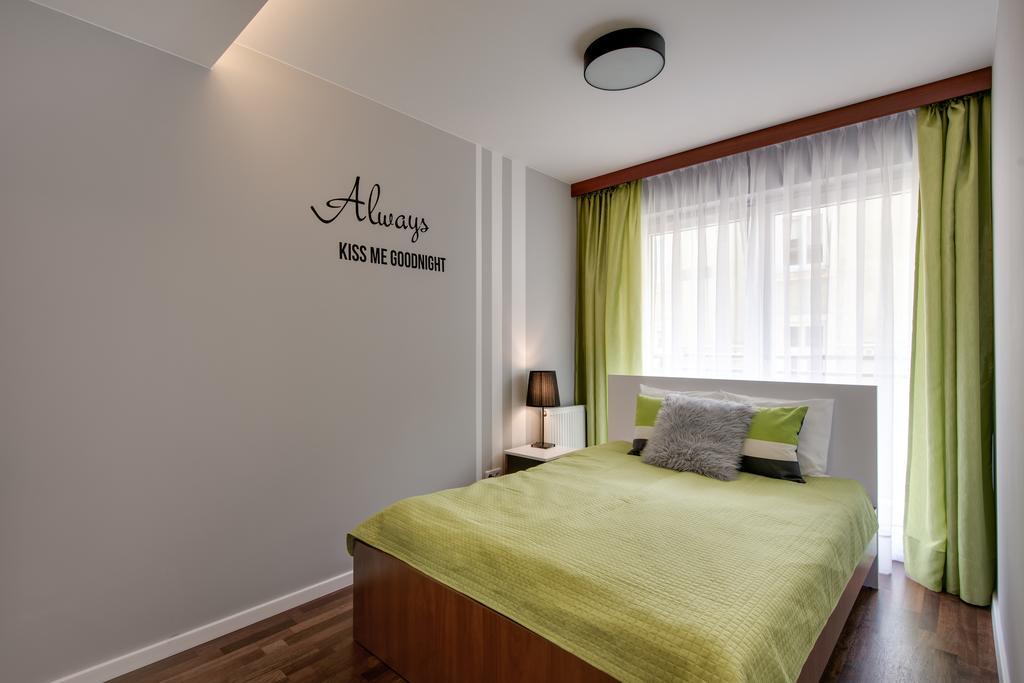 River Boulevards Apartment كراكوفيا المظهر الخارجي الصورة