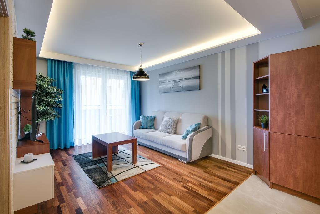 River Boulevards Apartment كراكوفيا المظهر الخارجي الصورة